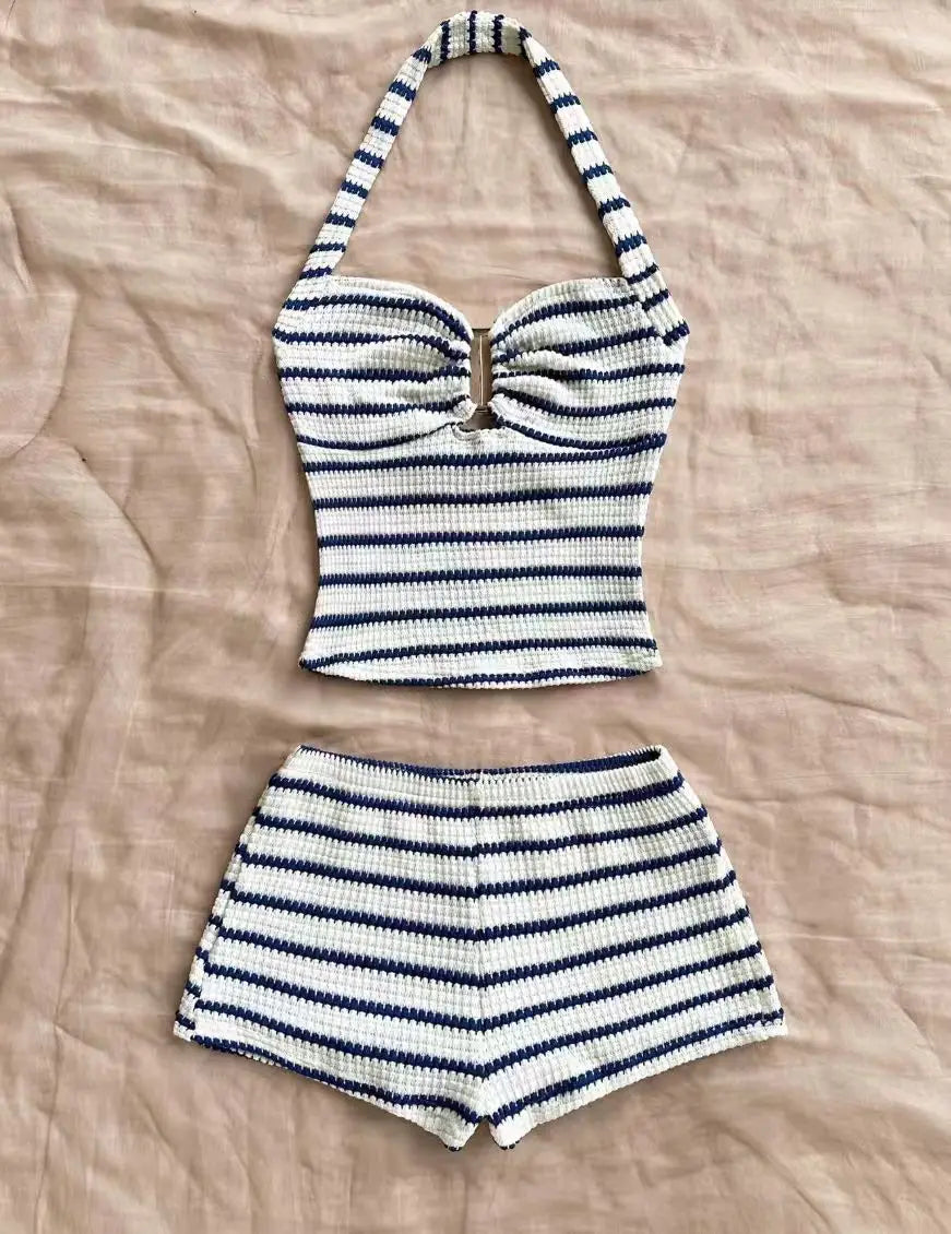 Top Halter y Pantalón/Falda a Juego