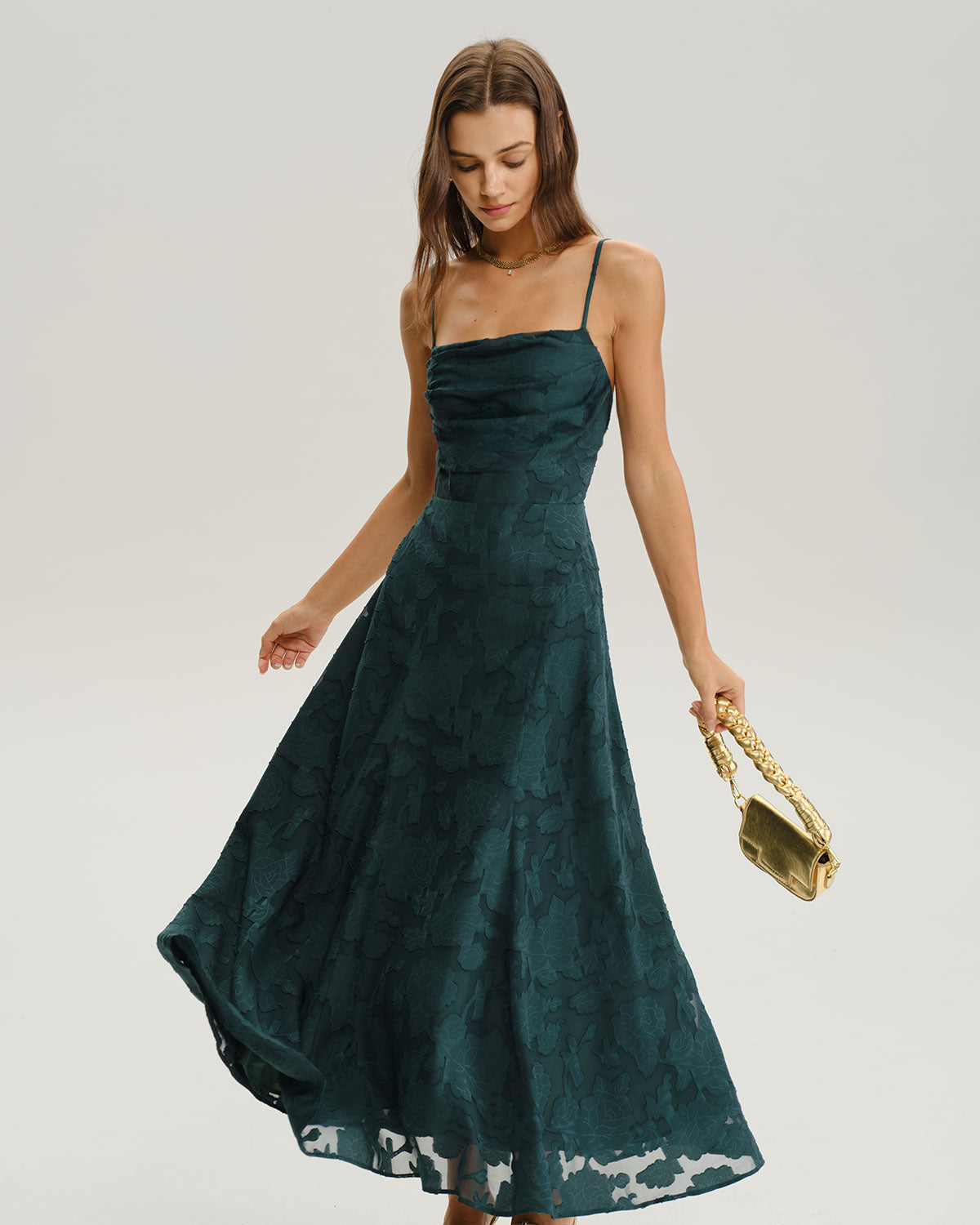 Vestido maxi lencero de jacquard en verde esmeralda con silueta en A